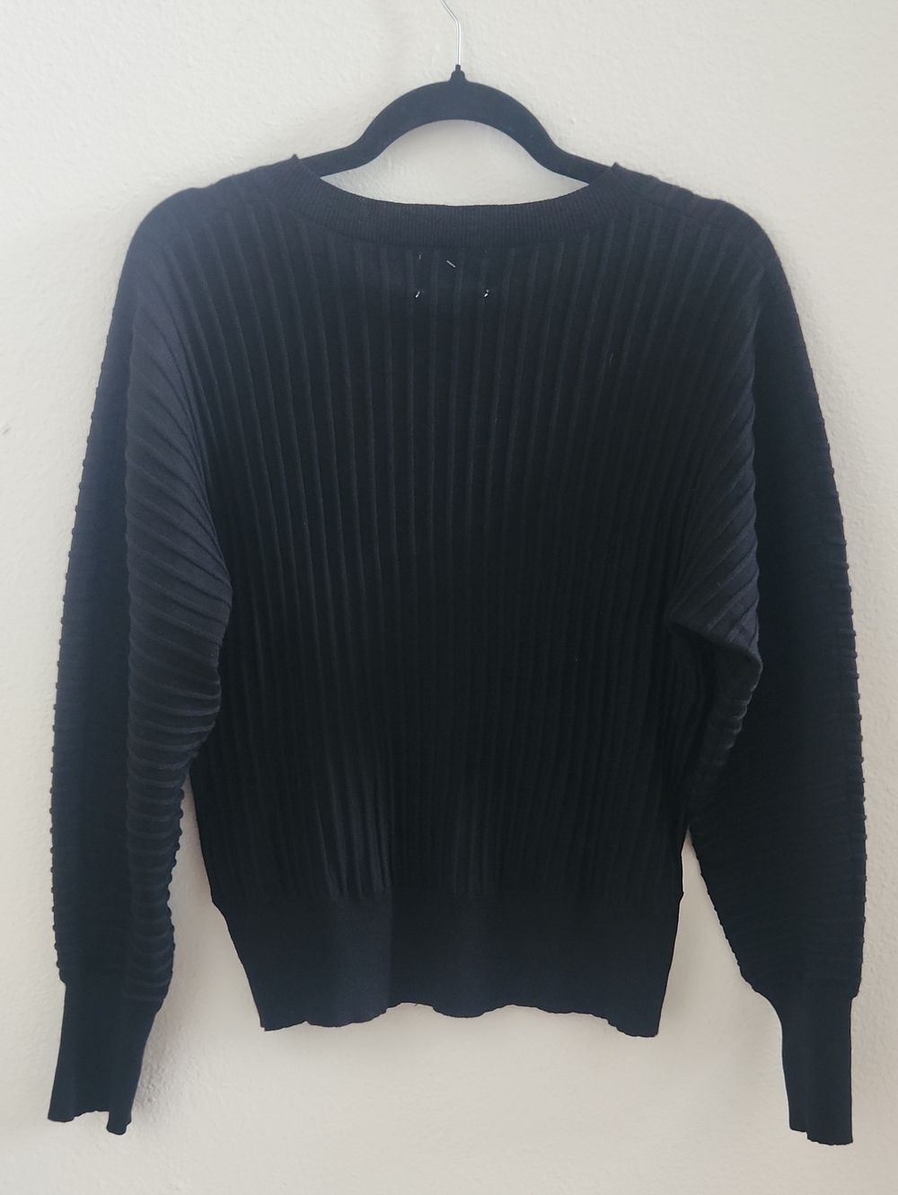 Pinque Maxine Black Ribbed V-Neck Button Cardigan - Picture 5 of 6